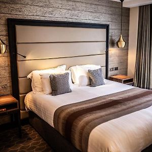 Superior Zimmer mit Kingsize-Bett